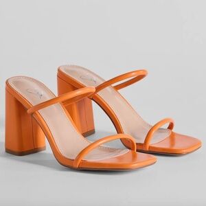 Orange strappy chunky heeled sandals slip-on